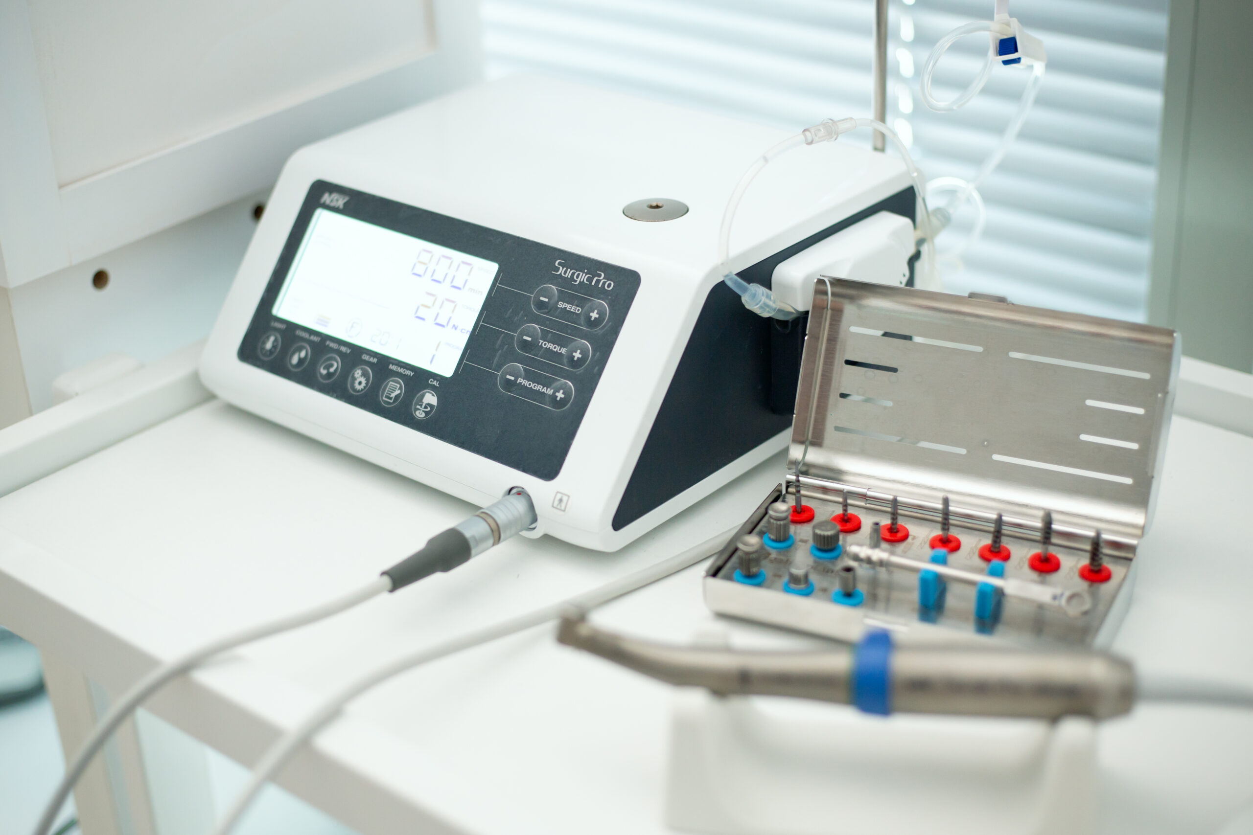 Utensilios dentales en la clínica dental Puchol