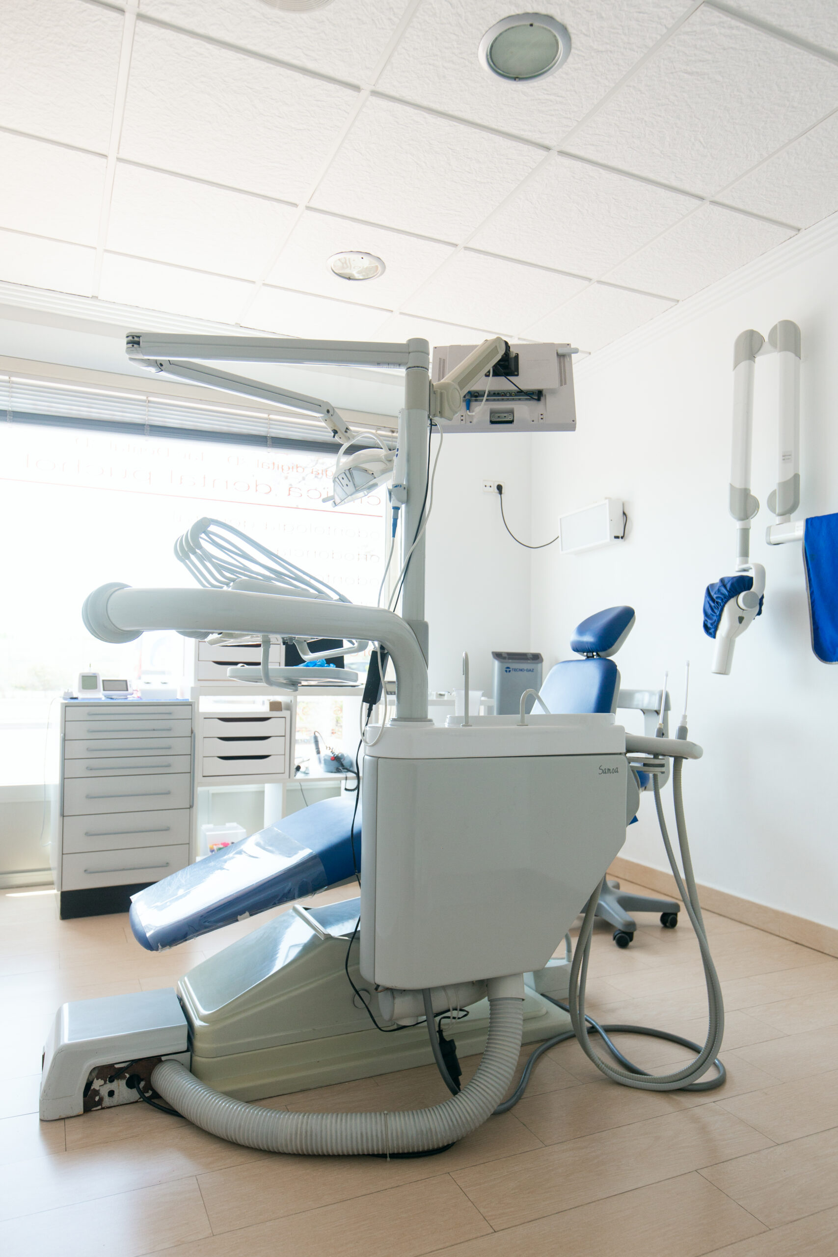 Silla dental para los pacientes de la clínica